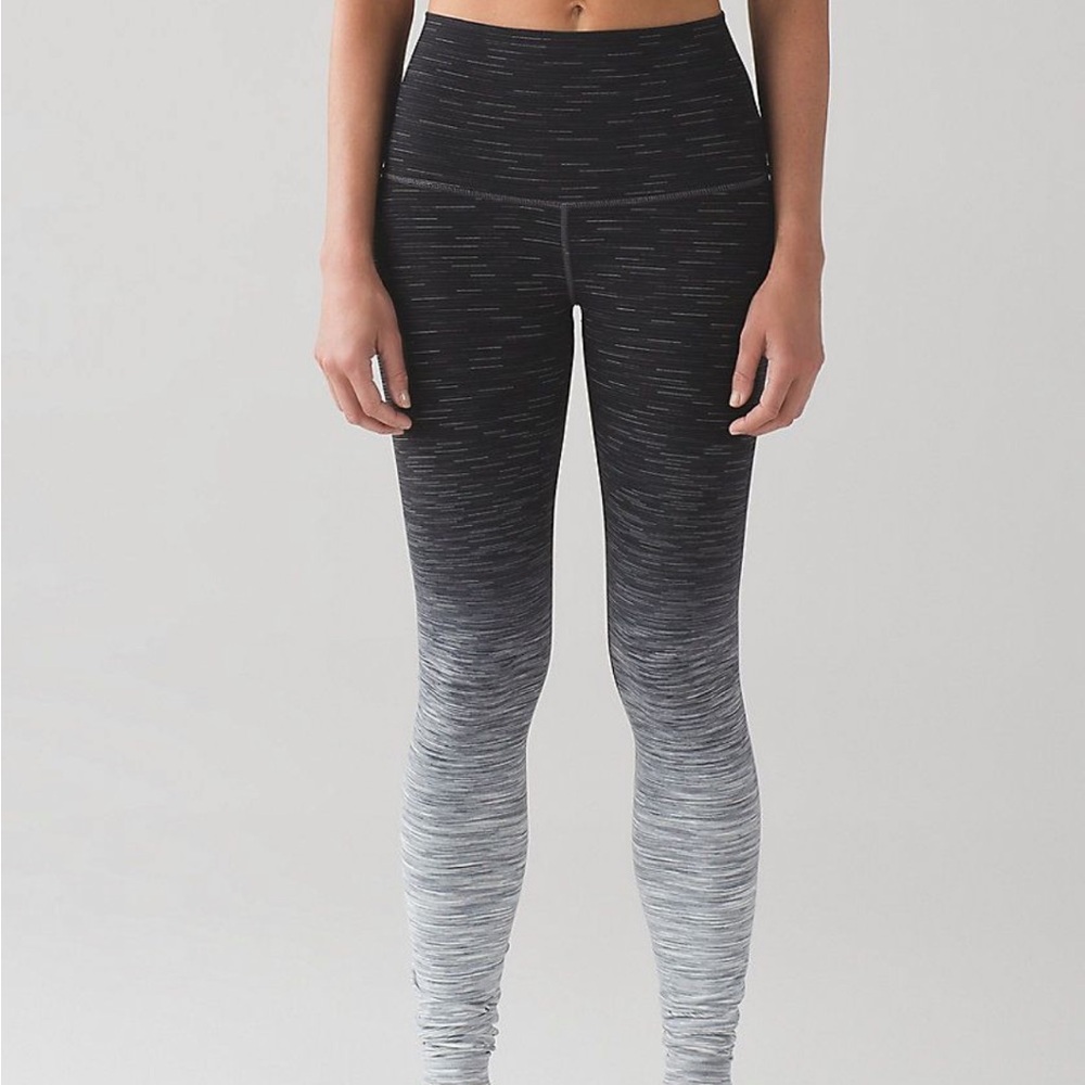 Lululemon ombré black and white  Leggings size 2 high waisted rare